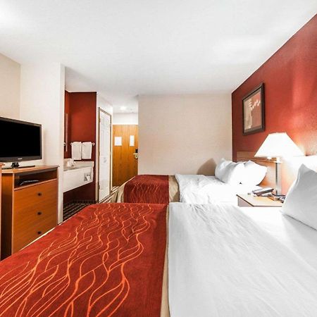 Quality Inn Seaman Екстериор снимка