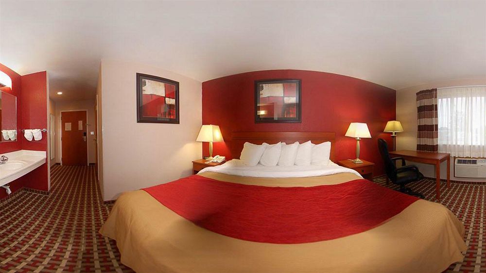 Quality Inn Seaman Екстериор снимка