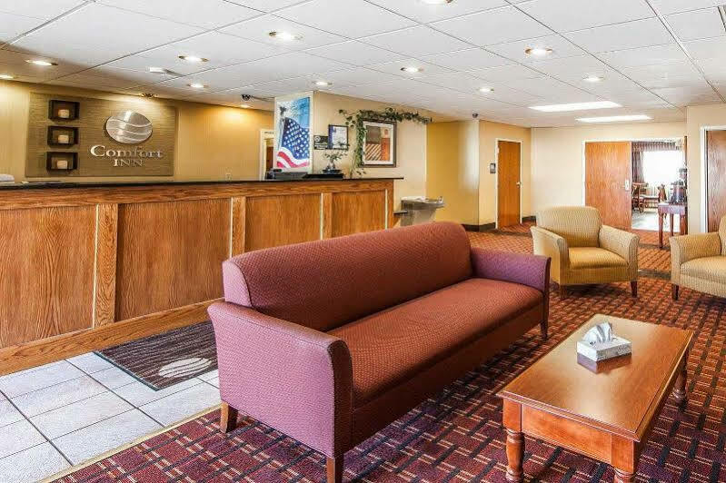 Quality Inn Seaman Екстериор снимка